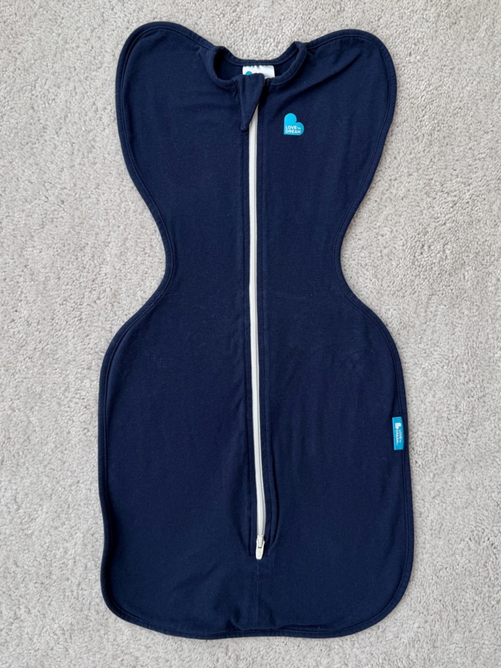 Love to dream Navy Baby Swaddle Pod with Contrast Zip